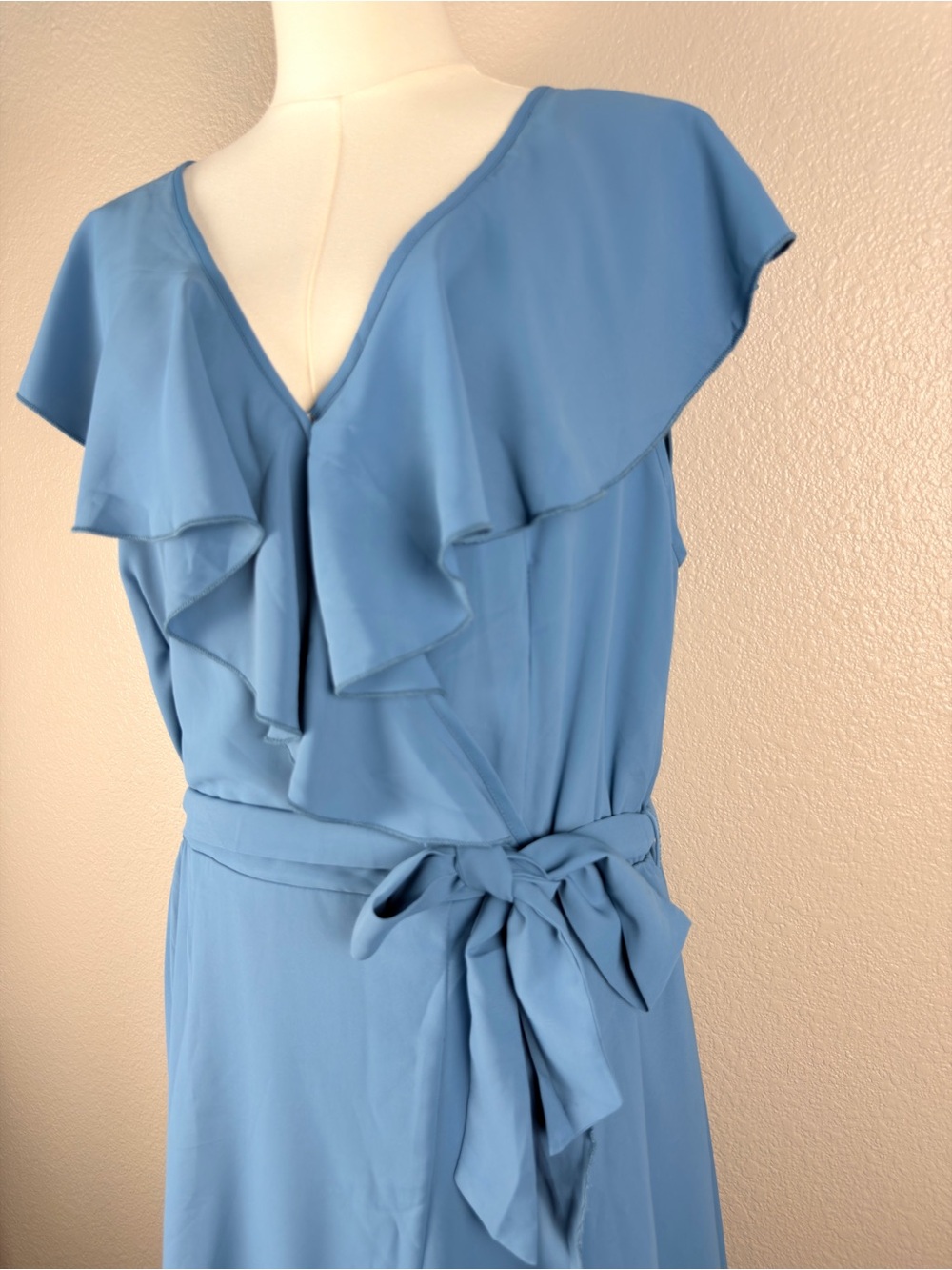 NWT Blue Ruffle Wrap Midi Dress with Tie Waist, XL - Picture 5 of 12